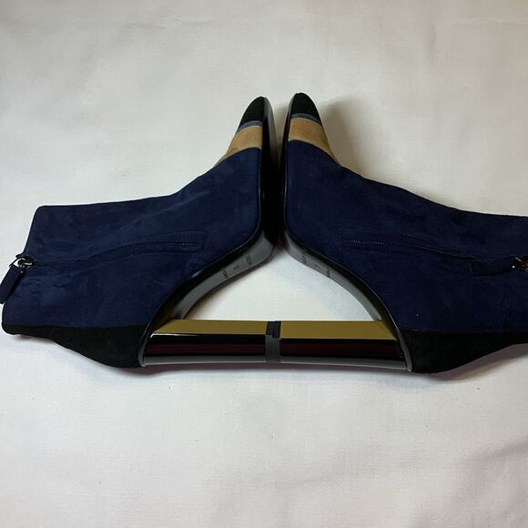 Pierre Hardy NWT Size 37/7 beautiful suede ankle booties - Picture 5 of 13